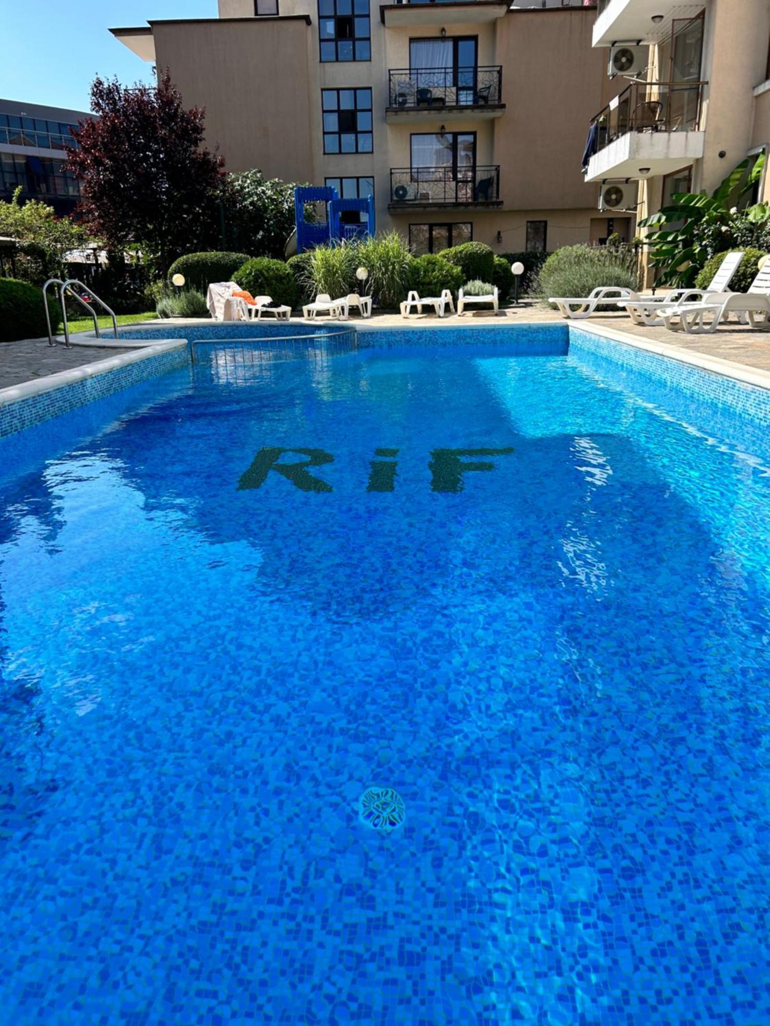 голям с прекрасна гледка кьм морето Apartment Rawda